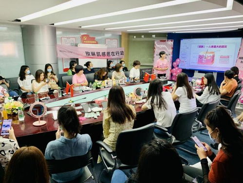玫琳凱將愛(ài)心美容課志愿服務(wù)帶給一線(xiàn)新聞工作者 美容顧問(wèn)以專(zhuān)業(yè)的美麗服務(wù)傳遞愛(ài)和正能量